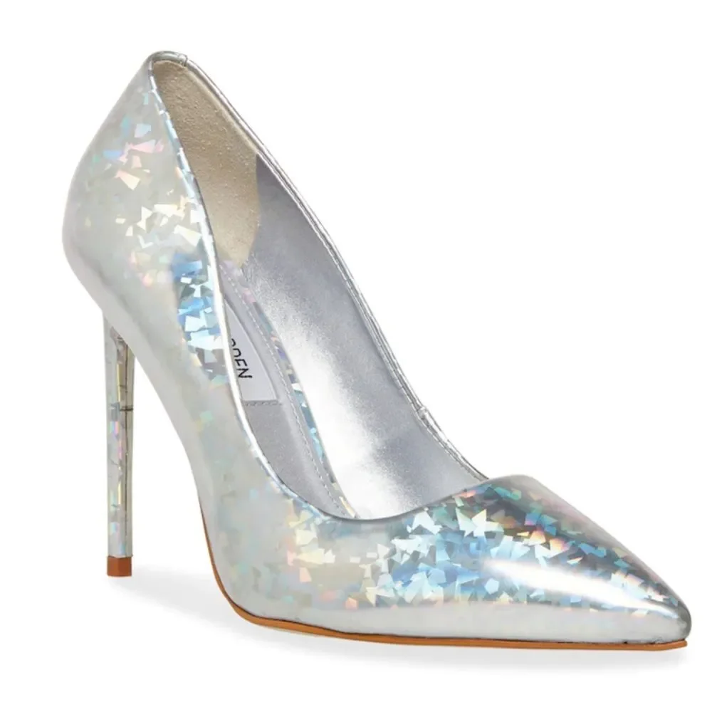 Steve Madden stunning holographic